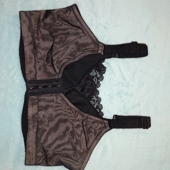 Brallete❤️ - Picture 2 of 3